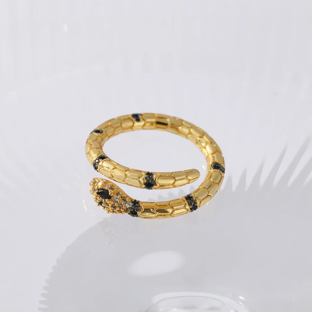 Crystal Snake Ring - Picture 2 of 4